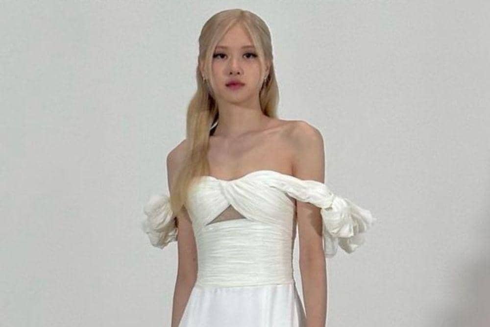 instagram.com/roses_are_rosie