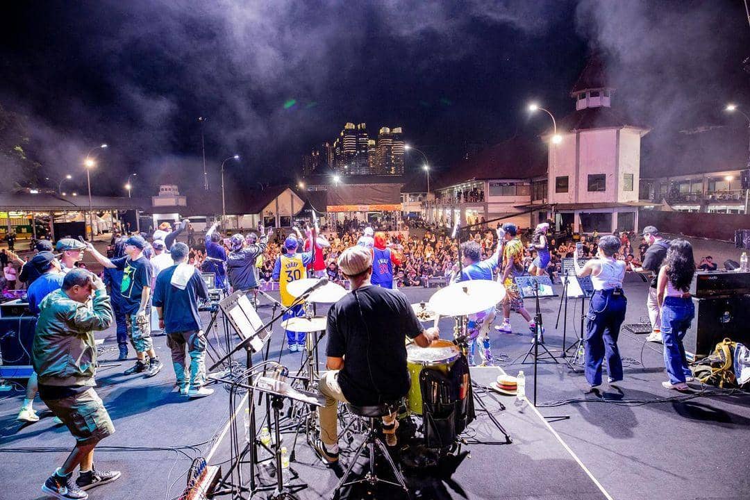 instagram.com/flavs.id