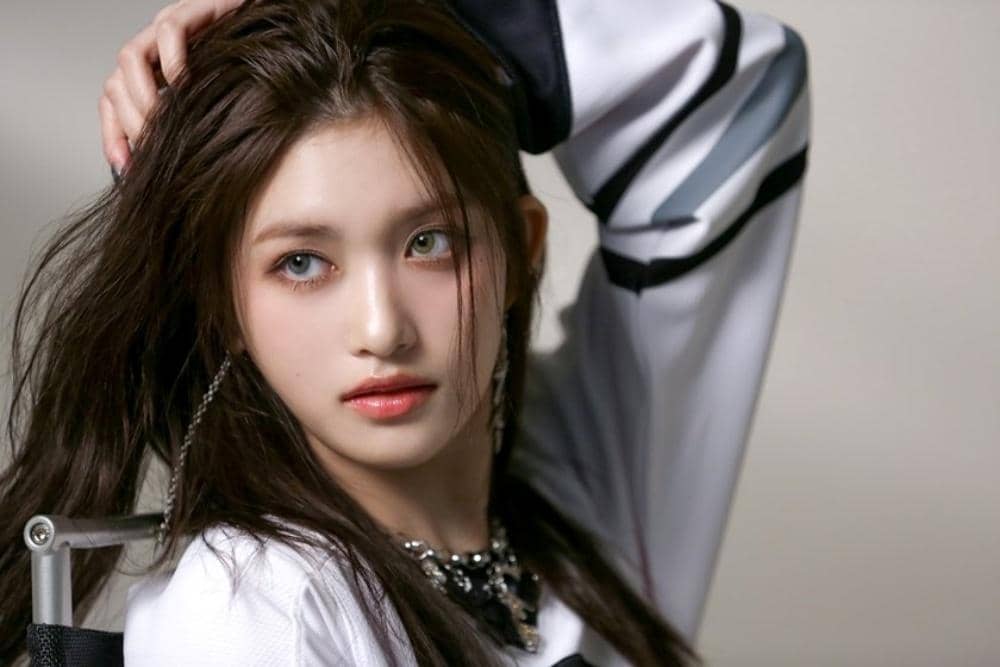 Twitter.com/IVE_twt_leeseo