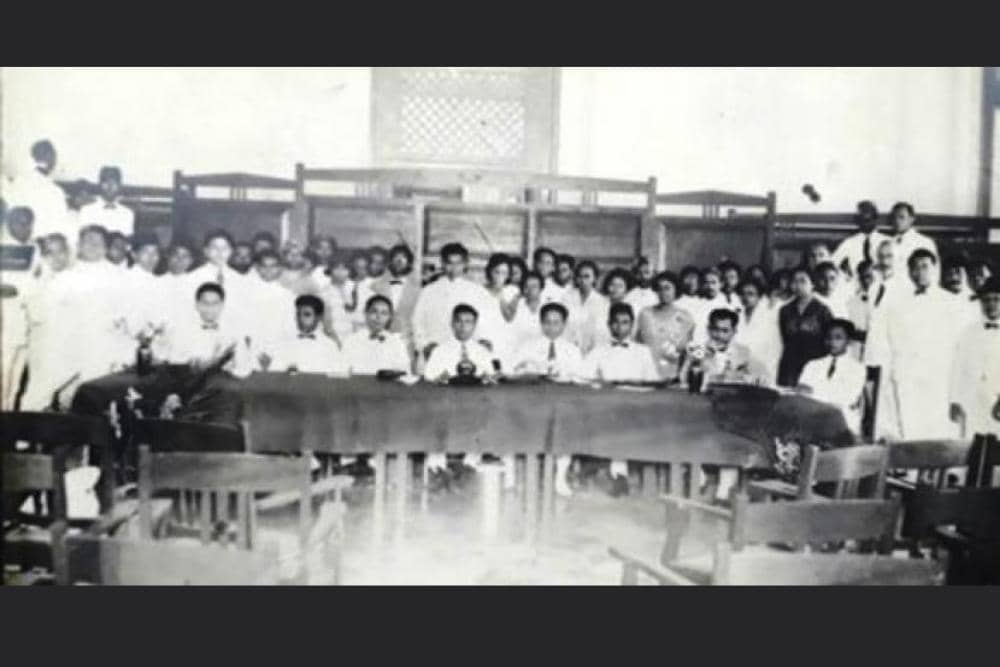 isi teks sumpah pemuda