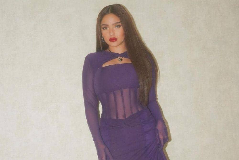 instagram.com/blythe