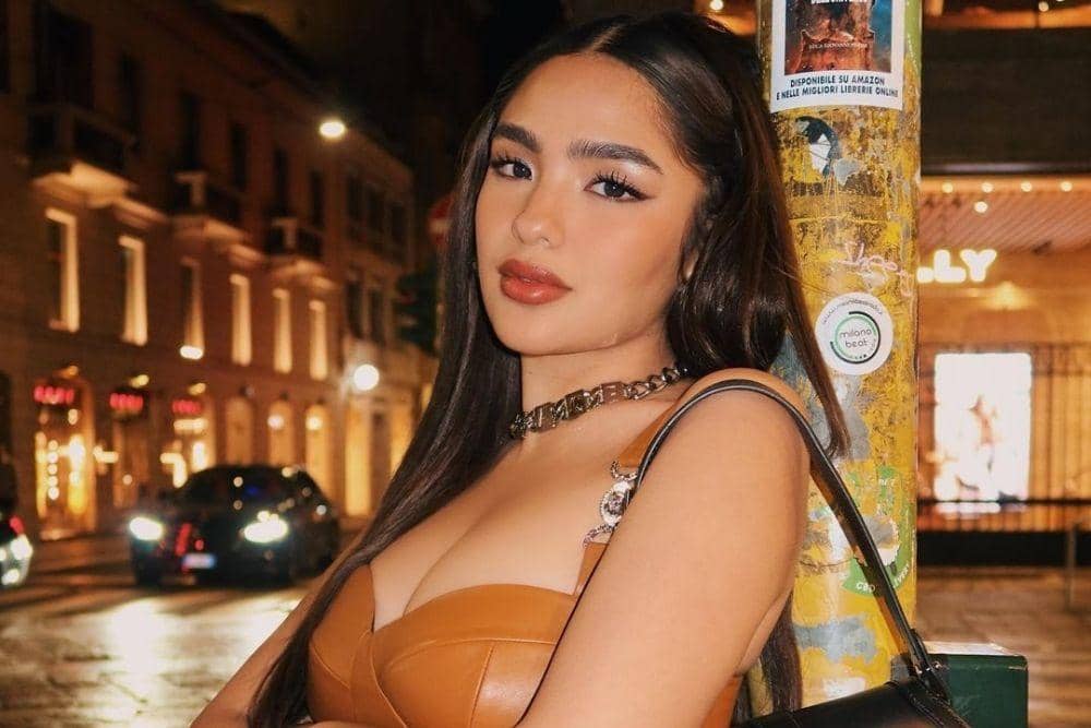 instagram.com/blythe