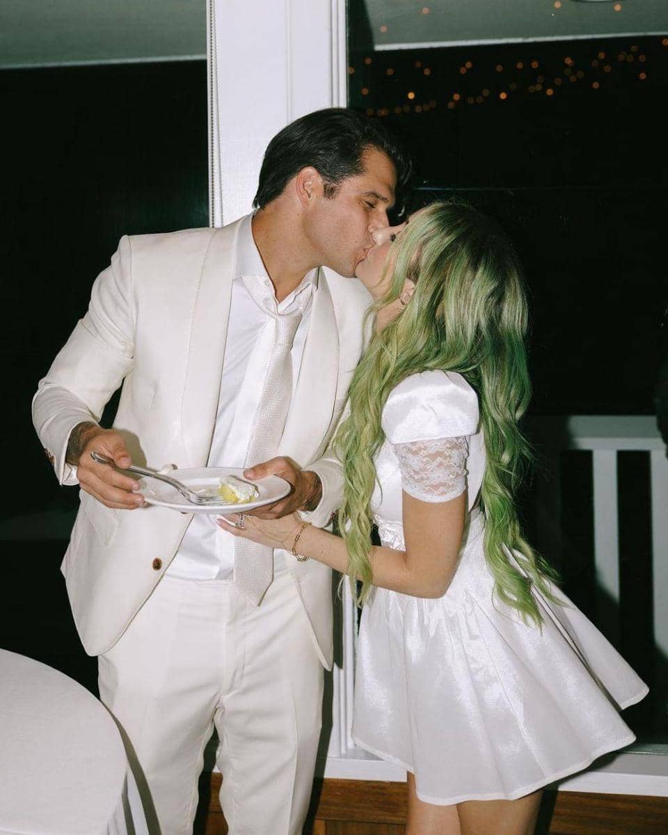 instagram.com/byalexnena