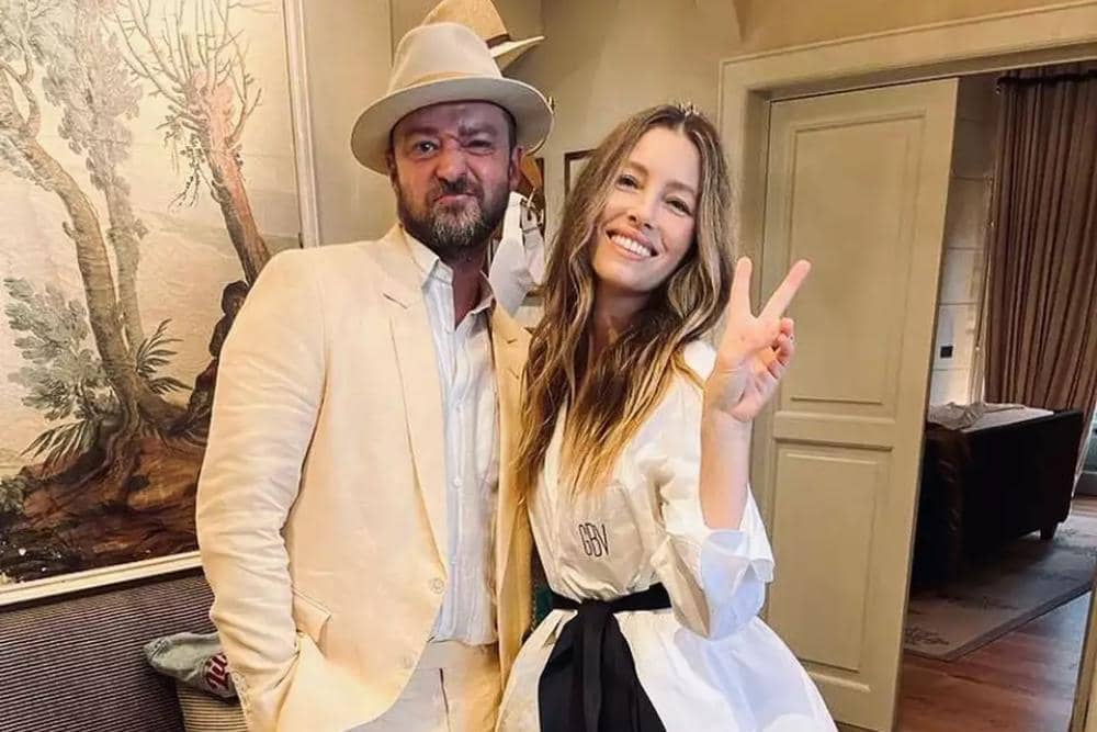 Instagram.com/jessicabiel