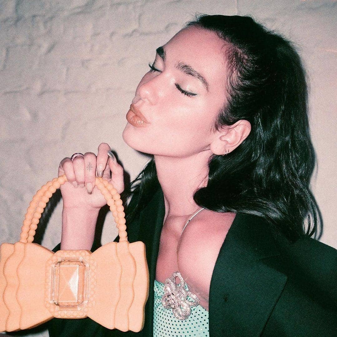 facebook.com/BlueExpressFamilyOfficial