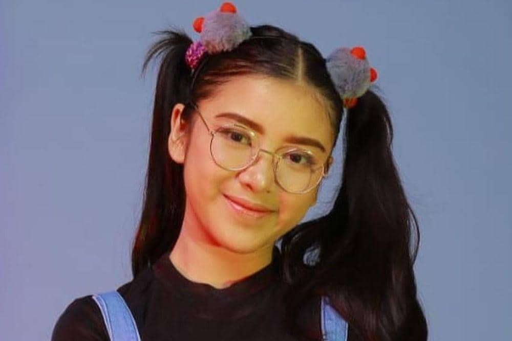 instagram.com/tiaraandini