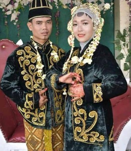 facebook.com/Komite Humor Online