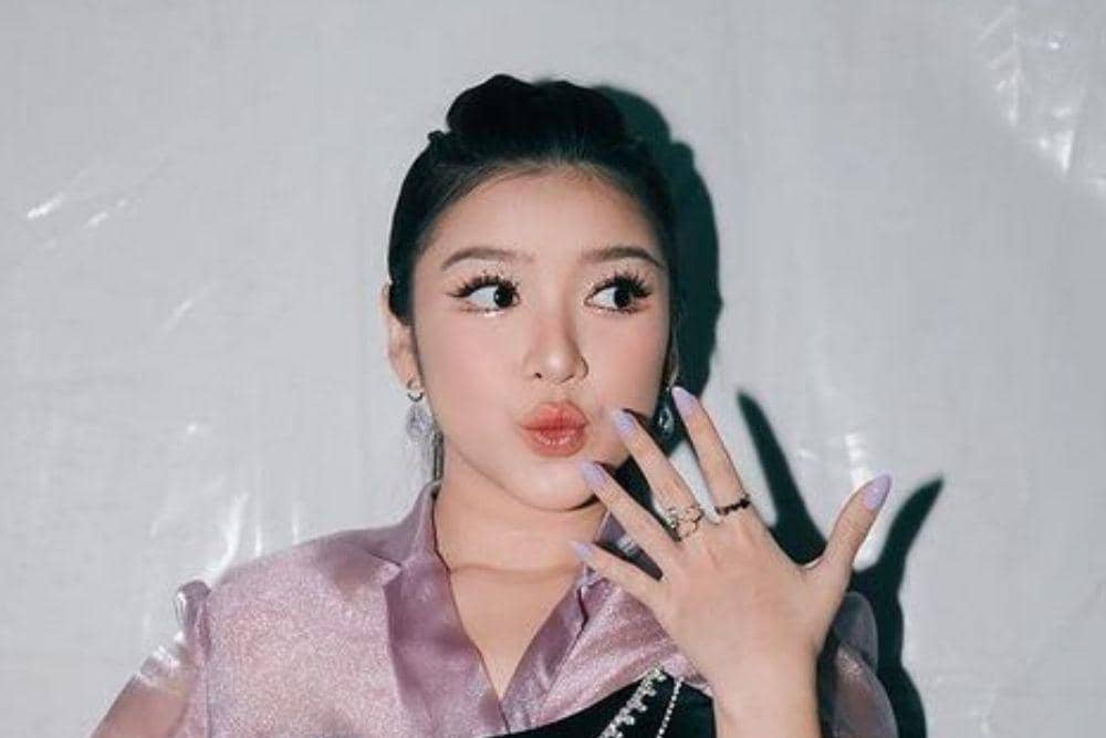 instagram.com/tiaraandini