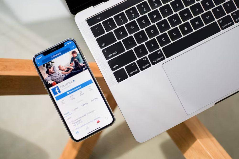 Cara Mengetahui Orang yang Sering Melihat Facebook Kita Tanpa Aplikasi