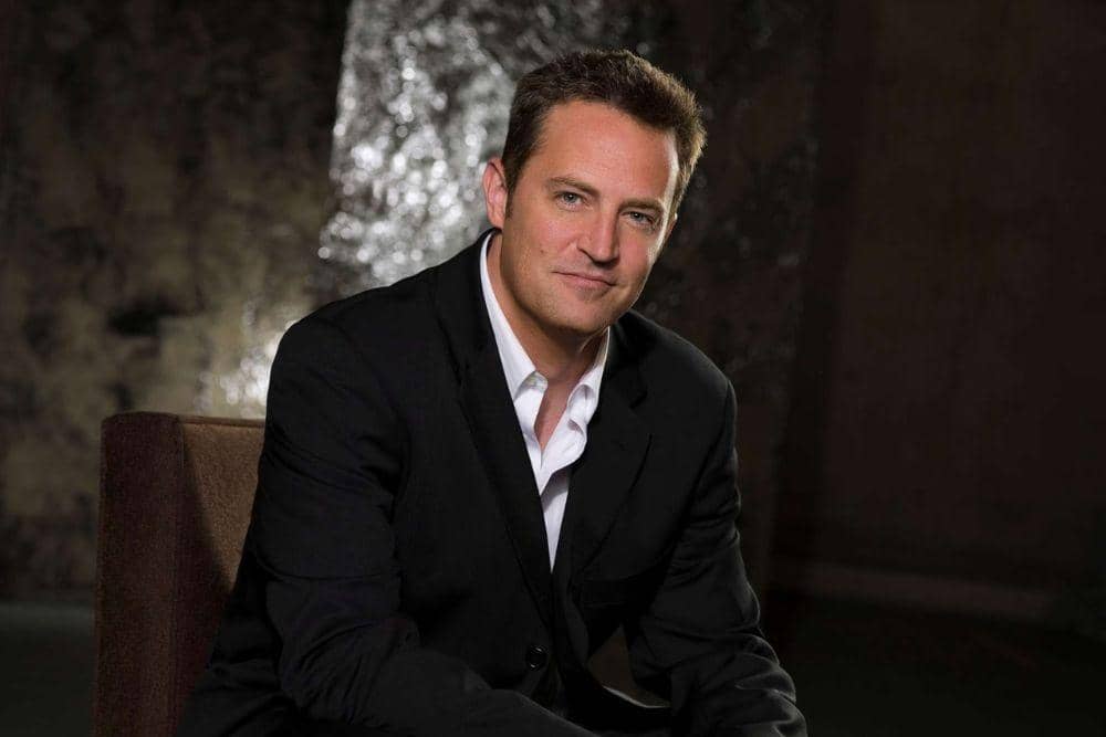 Kisah Cinta Matthew Perry, Bintang 'FRIENDS' yang Meninggal Dunia