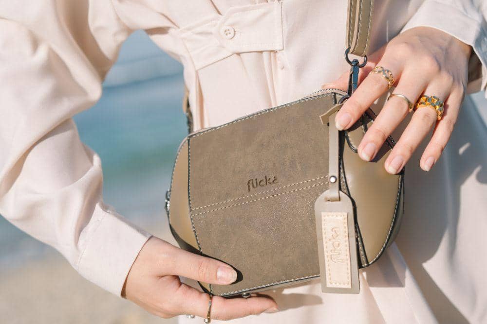 tas wanita bernama flicka bag