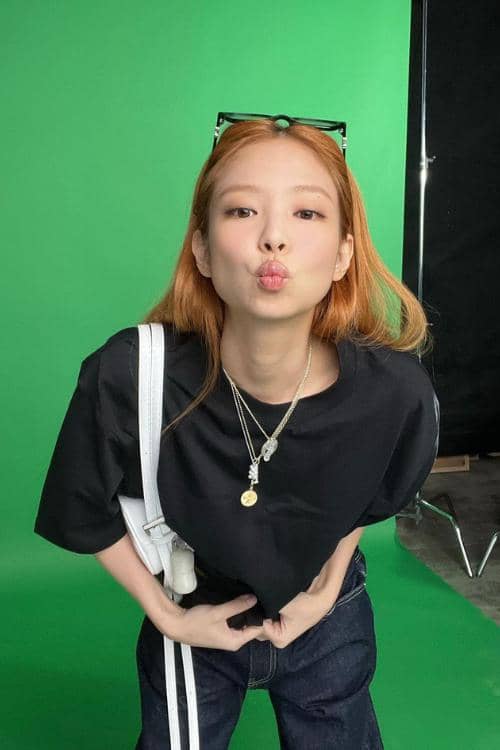 instagram.com/jennierubyjane