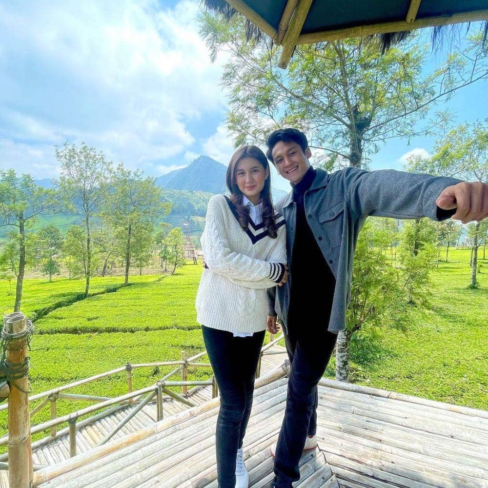 instagram.com/zoeabbasjackson