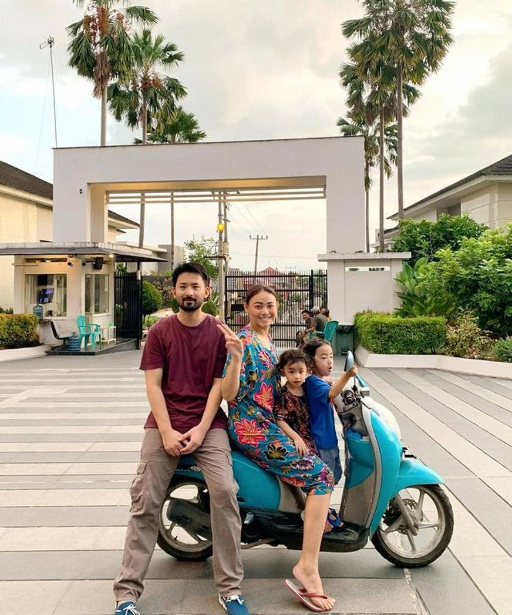 instagram.com/whulandary