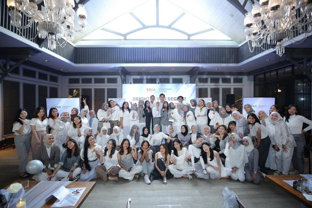 Dok. BRIGHTENING CENTER dari ERHA ULTIMATE