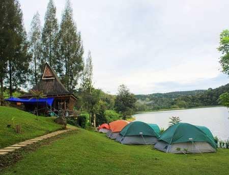 pariwisata.karokab.go.id