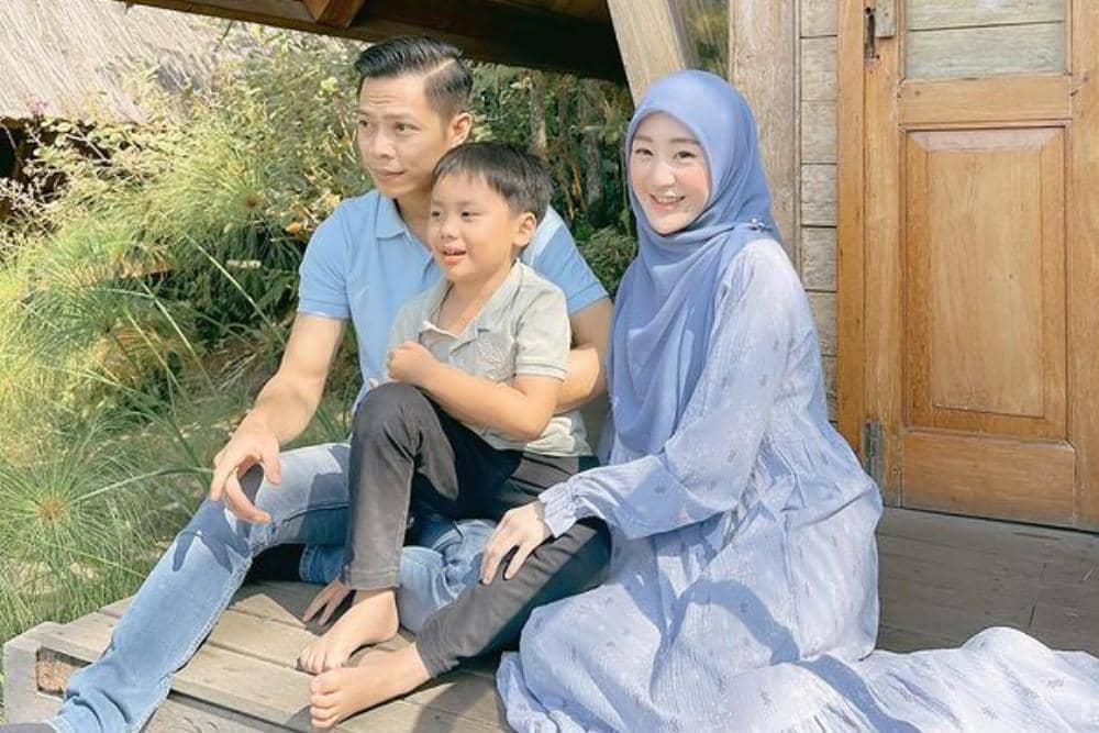 instagram.com/larissachou