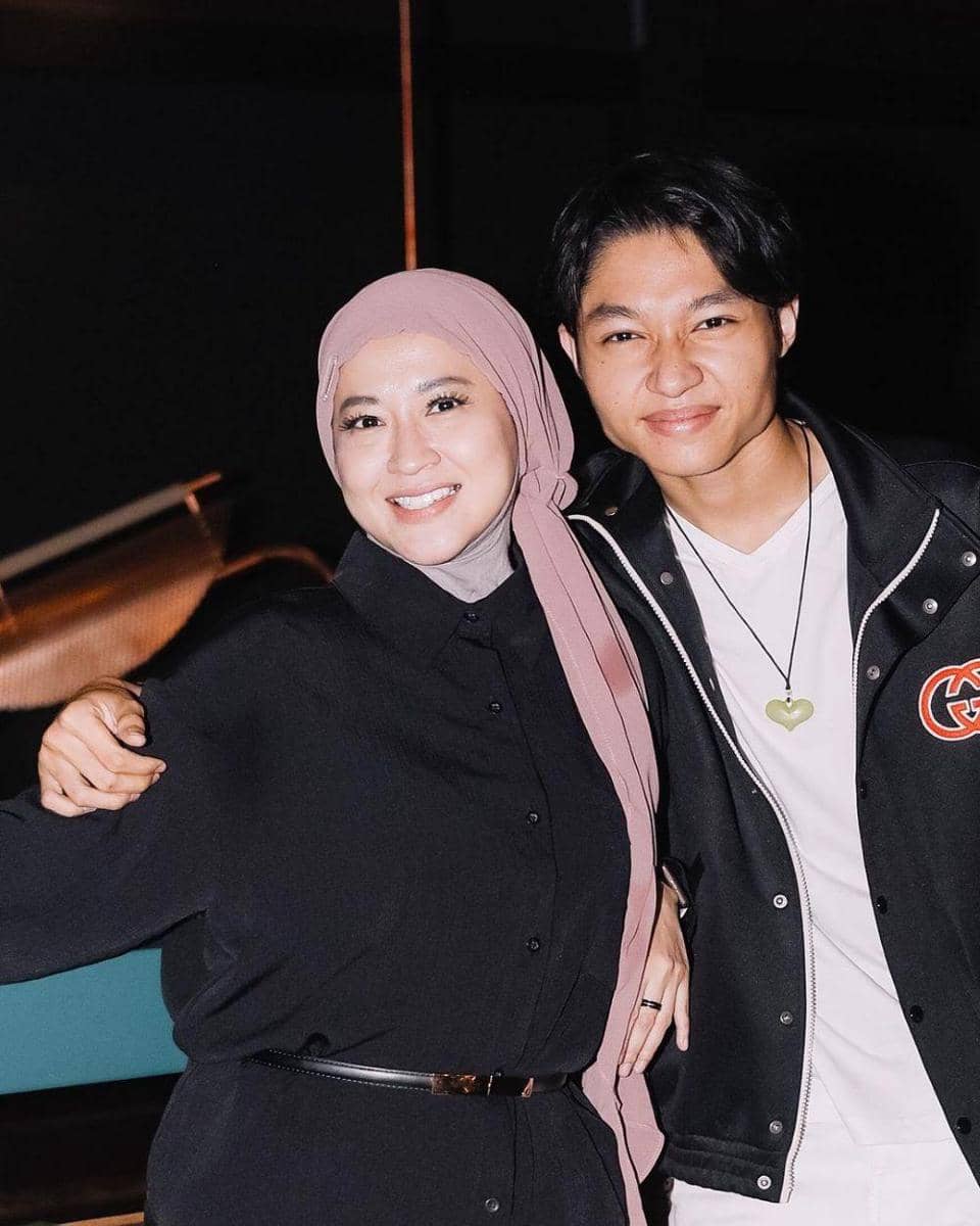 instagram.com/okieagustina_