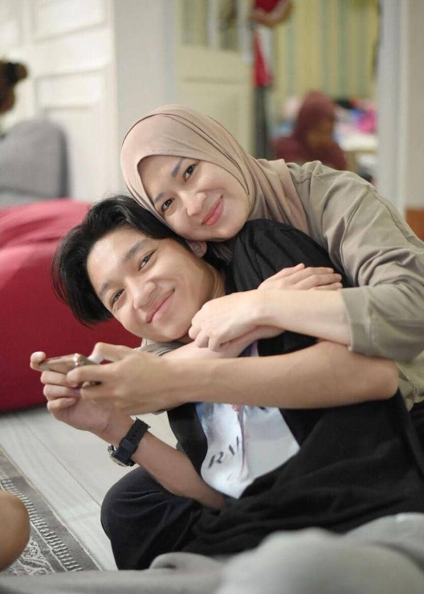 instagram.com/okieagustina_