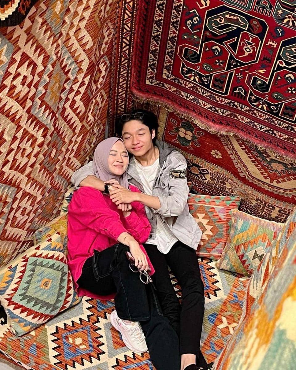 instagram.com/okieagustina_