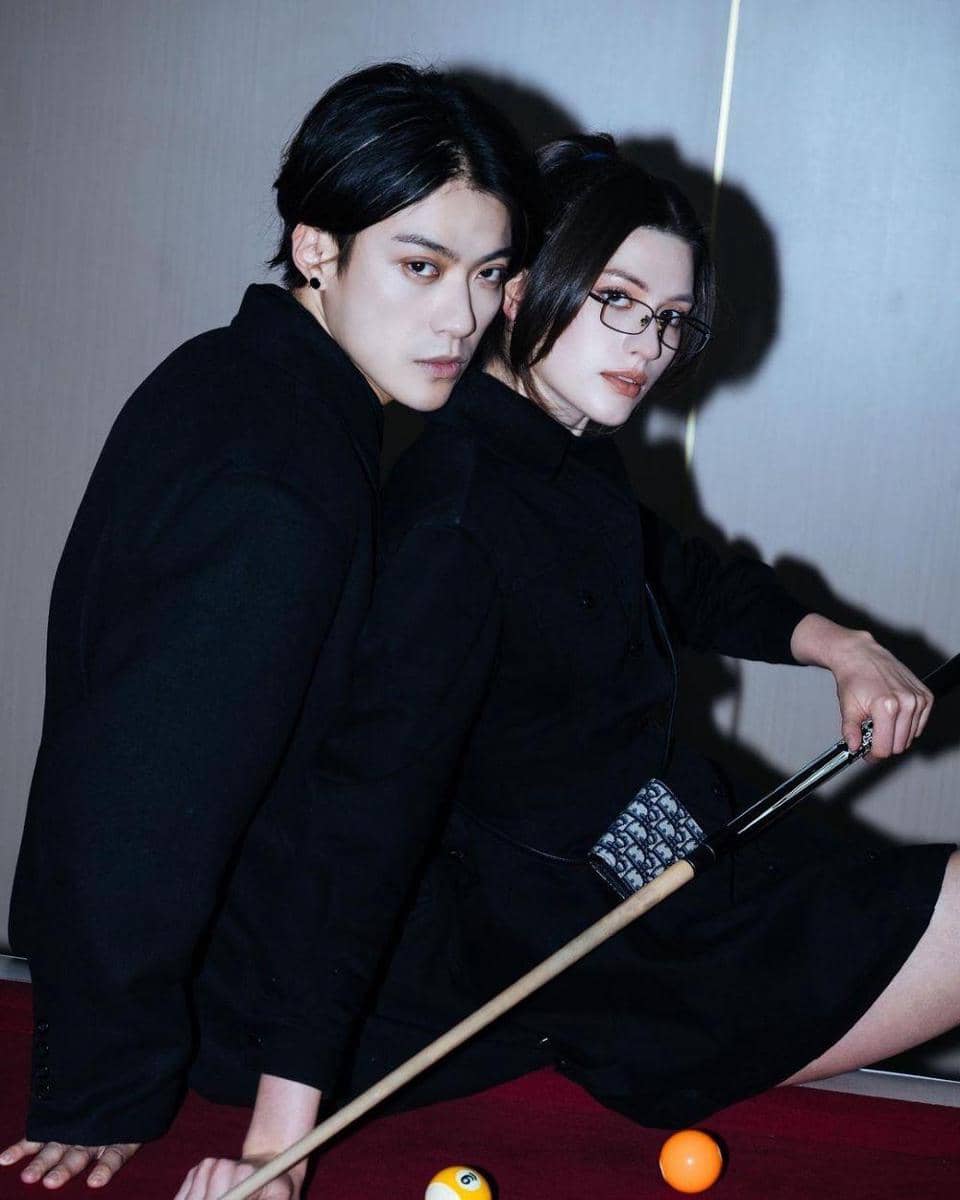 instagram.com/coser.karina