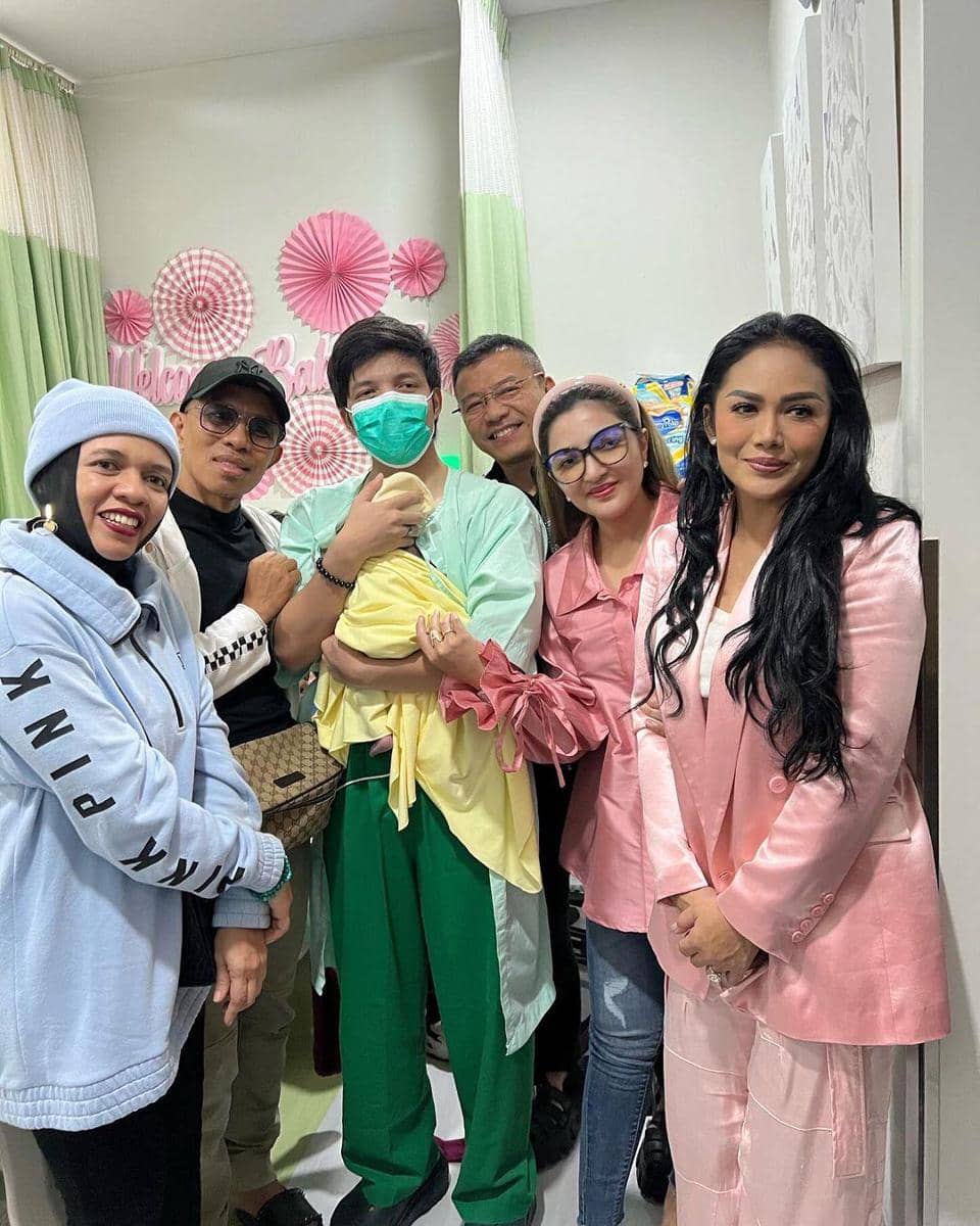 Instagram.com/genifaruk