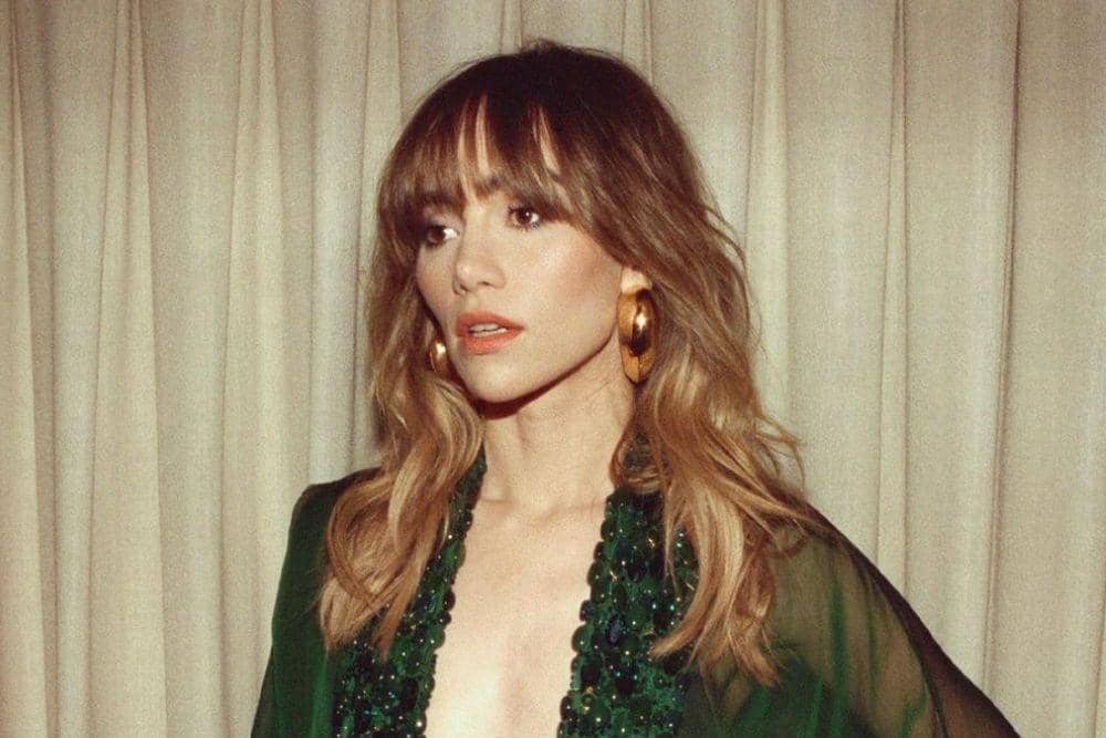 instagram.com/sukiwaterhouse