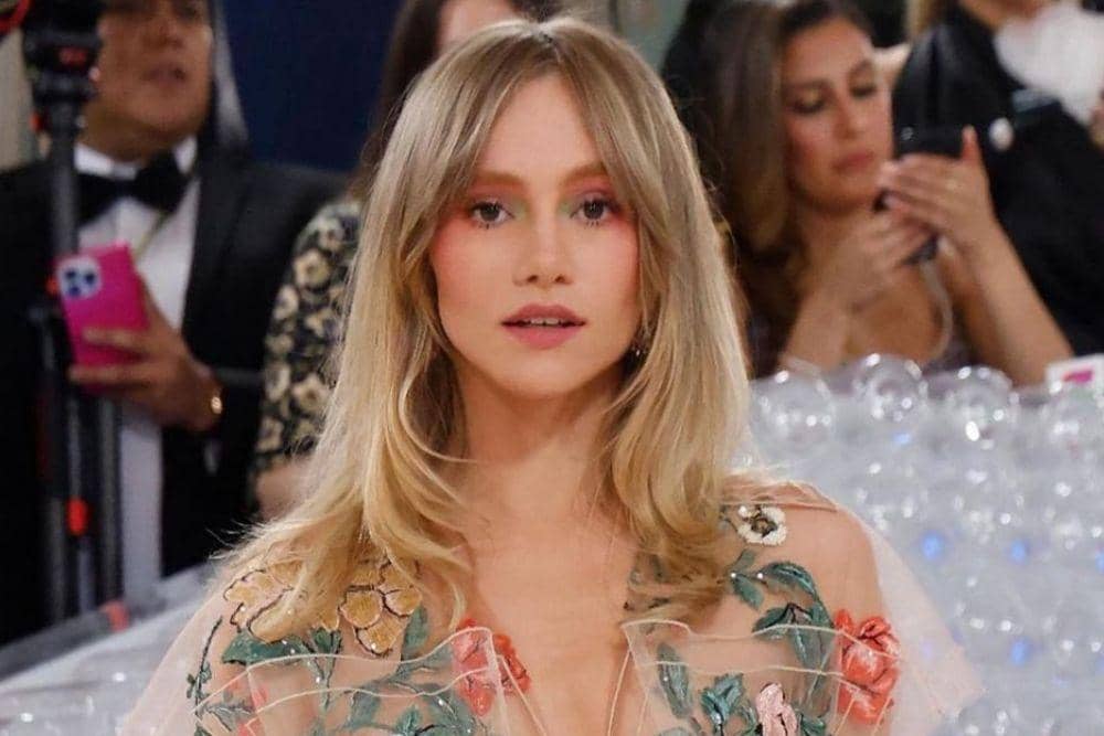 instagram.com/sukiwaterhouse