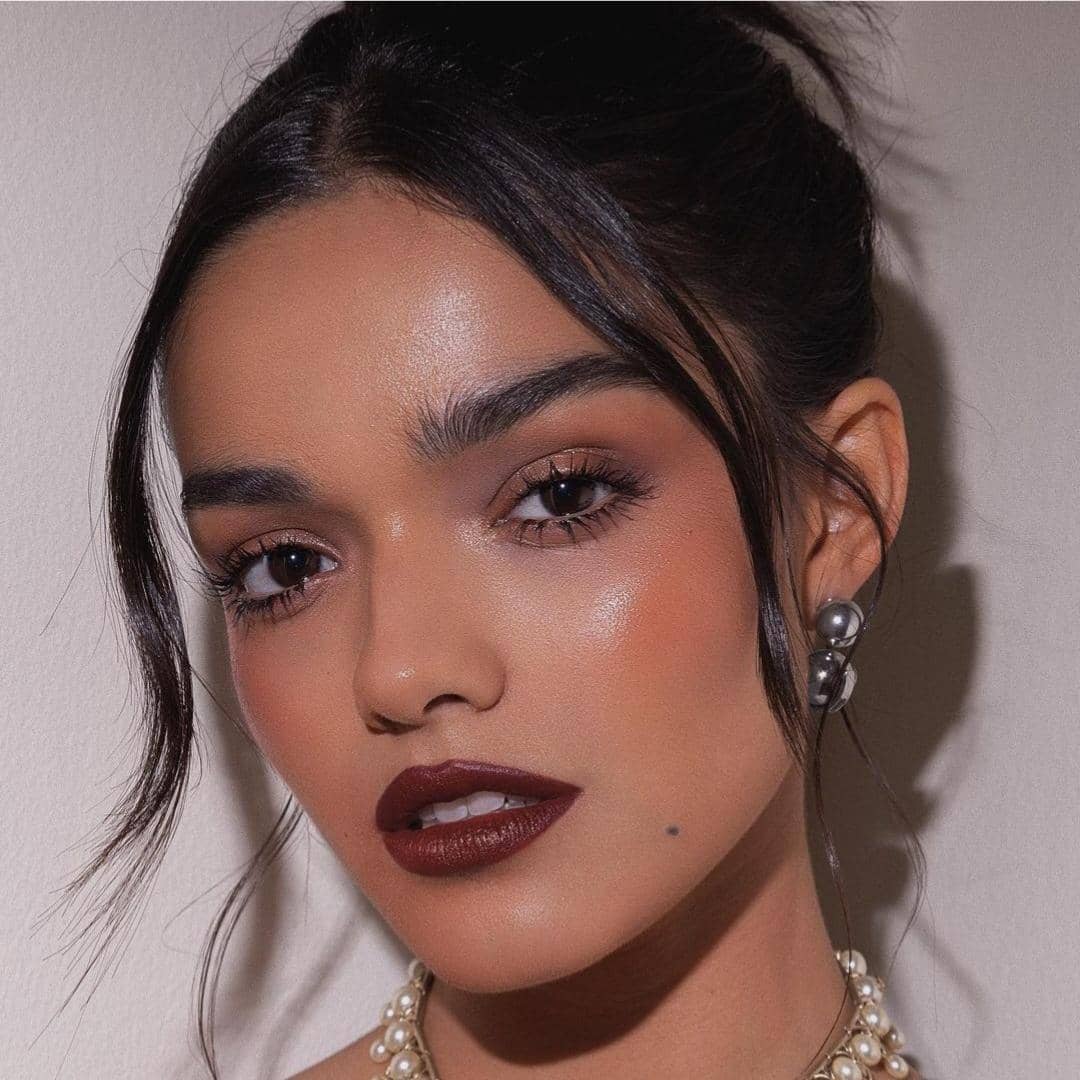 Instagram.com/rachelzegler