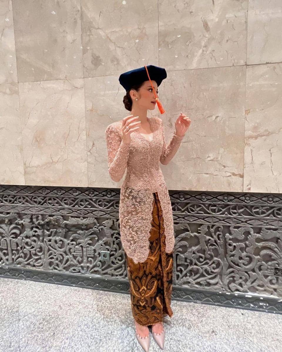 instagram.com/enzystoria