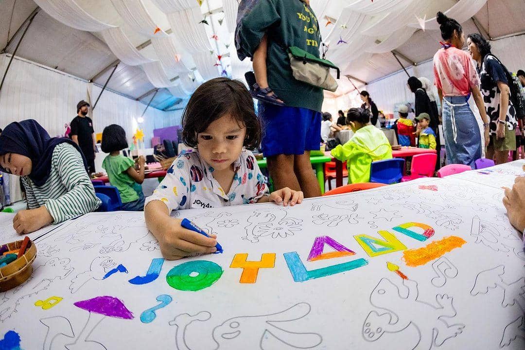 instagram.com/joylandfest