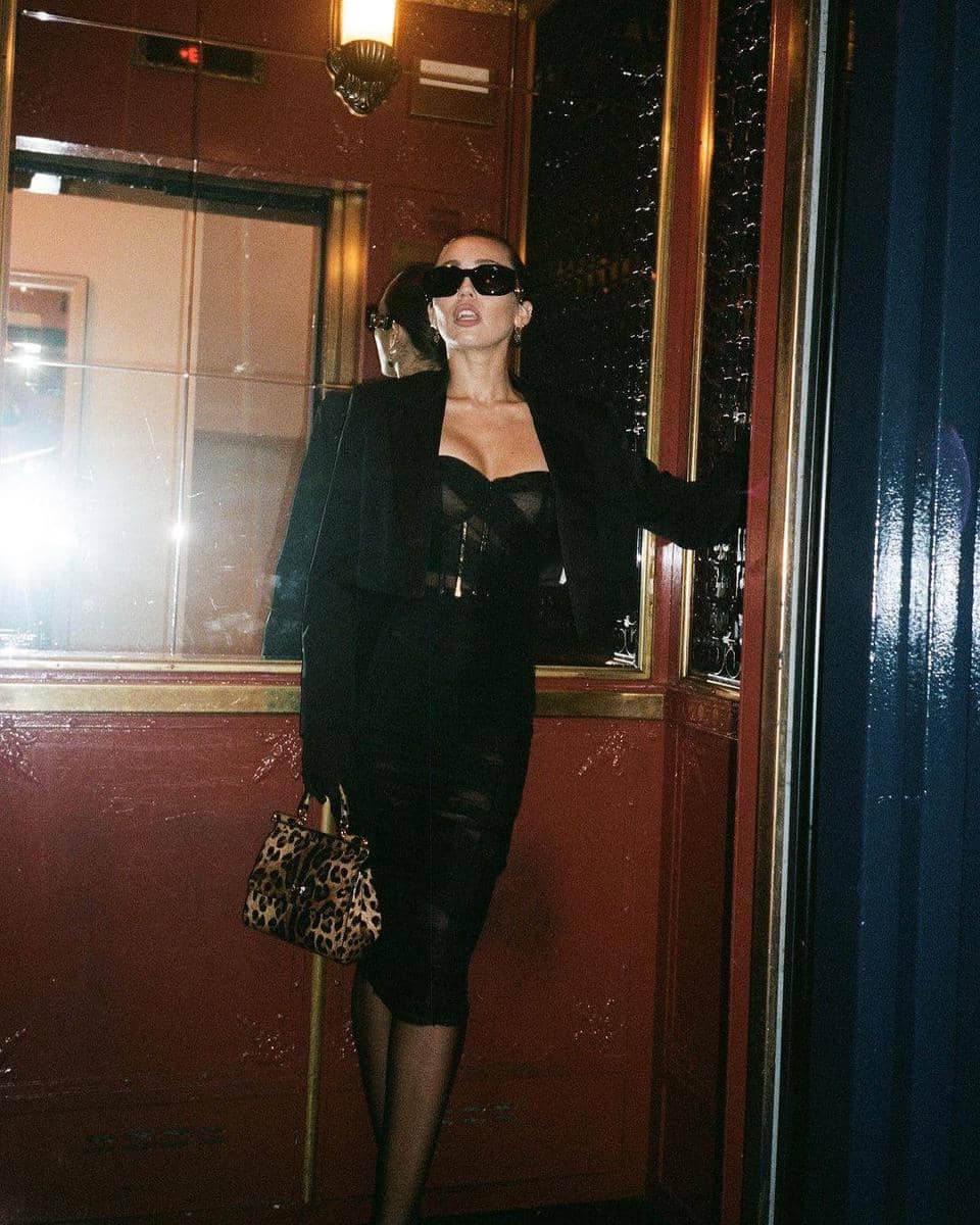 instagram.com/mileycyrus