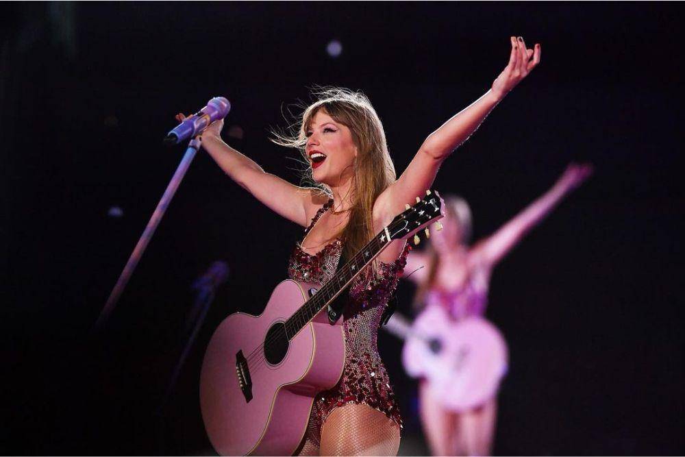 Harvard Buka Kelas Bahas Taylor Swift, Dosennya Ternyata Swiftie!