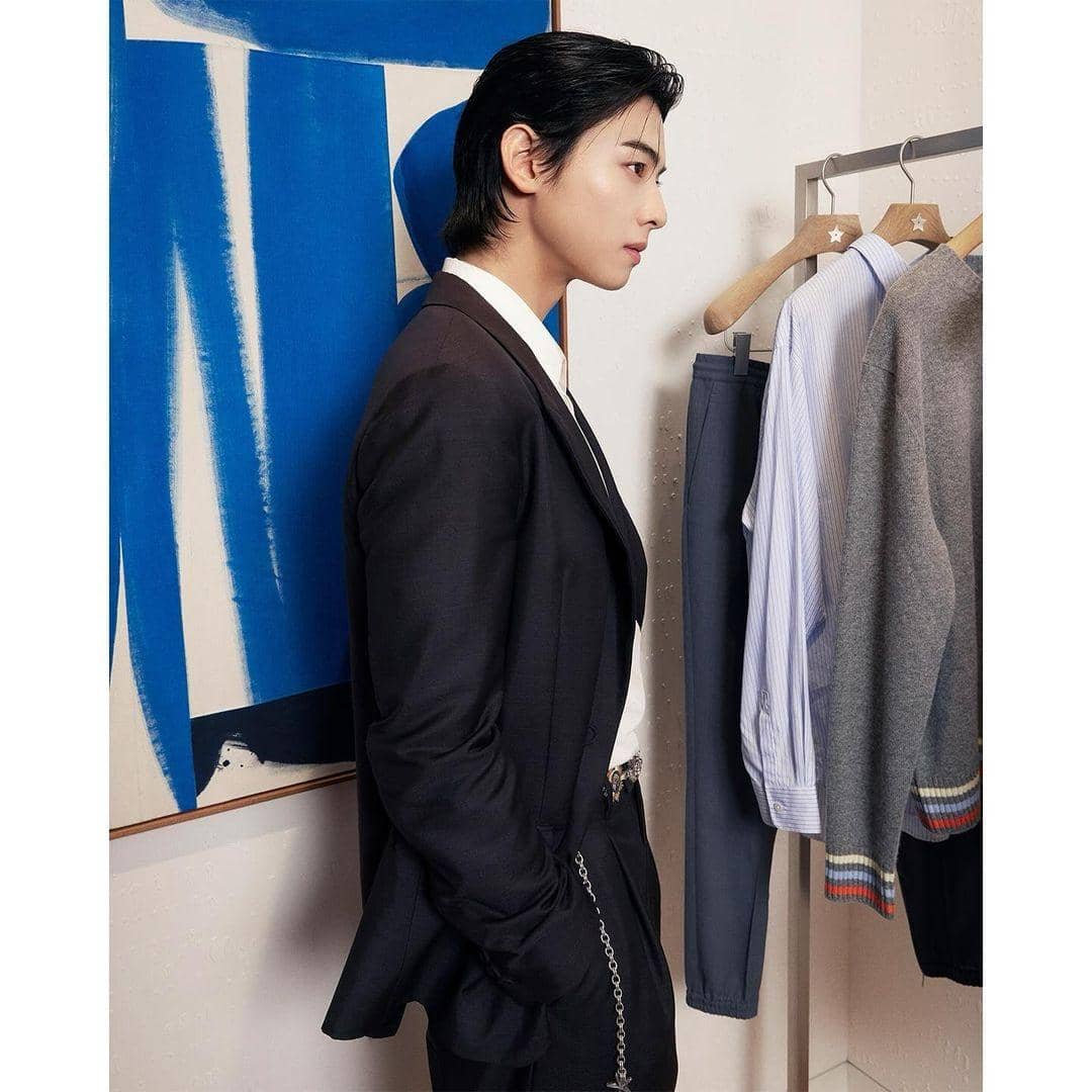 instagram.com/eunwo.o_c