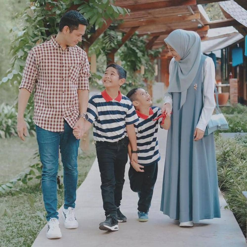 instagram.com/ichasoebandono