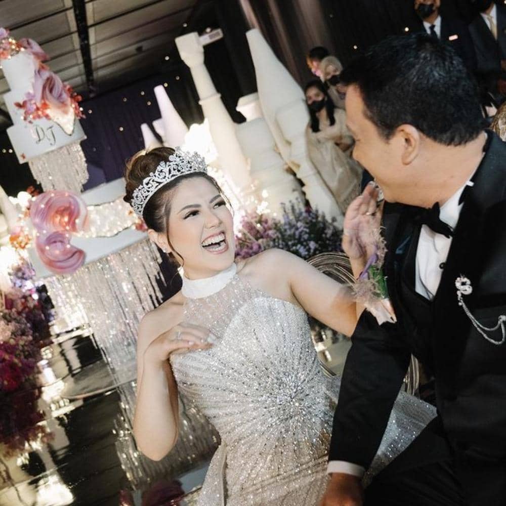 instagram.com/tinatoon101