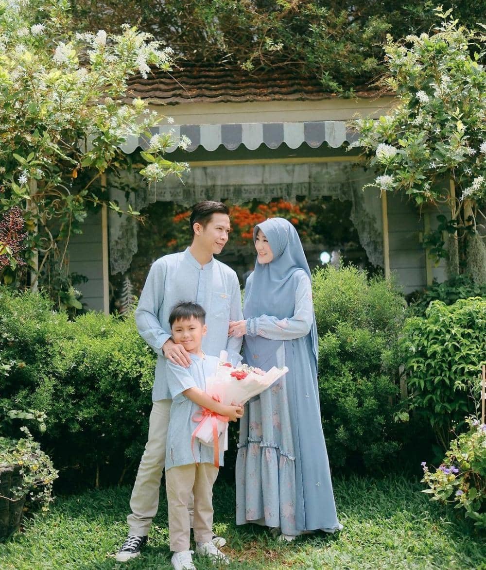 Instagram.com/larissachou