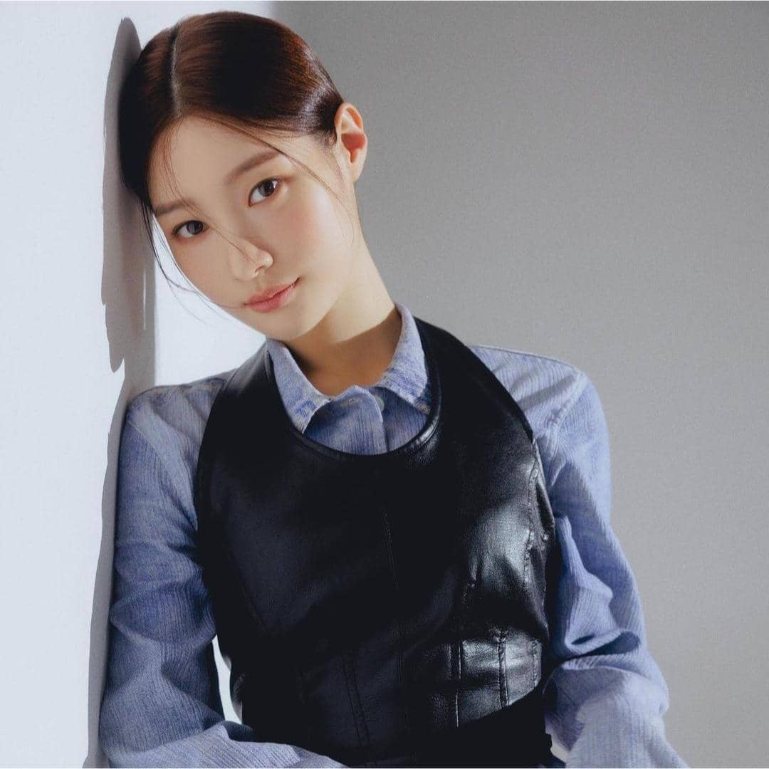 Instagram.com/j_chaeyeoni