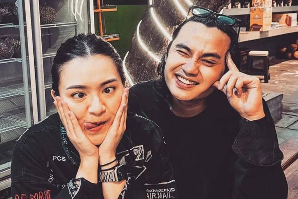 instagram.com/nathalieholscher