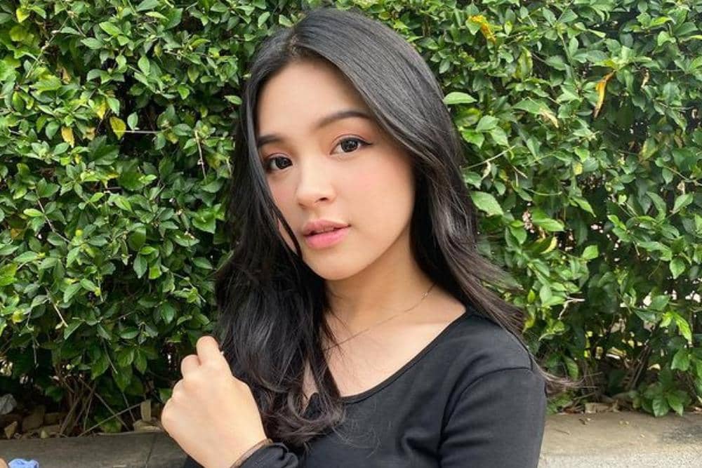 instagram.com/elsaajapasal