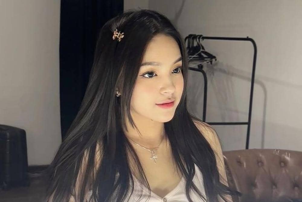 instagram.com/elsaajapasal