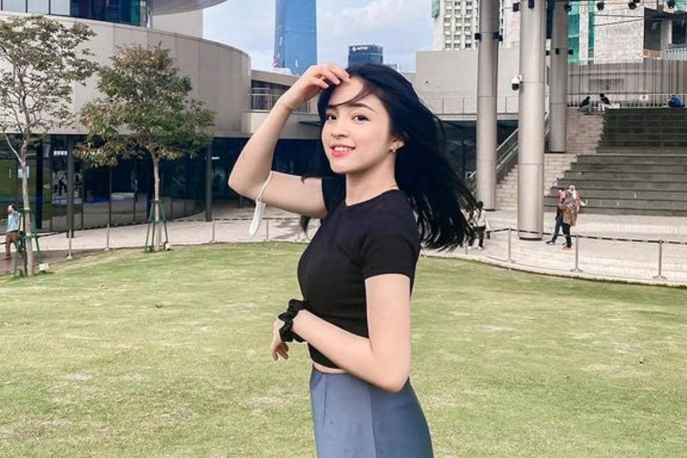 instagram.com/elsaajapasal