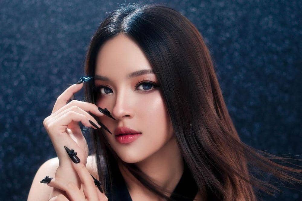 instagram.com/elsaajapasal