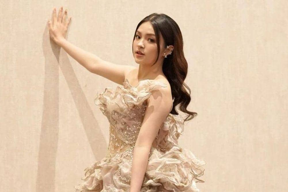 instagram.com/elsaajapasal