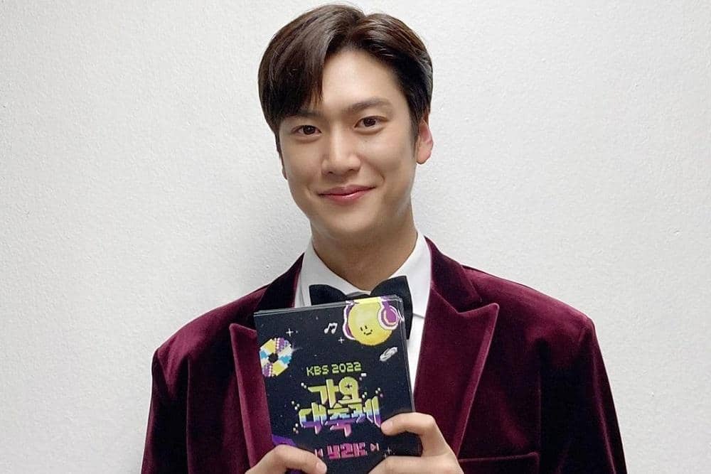 Instagram.com/10042n00