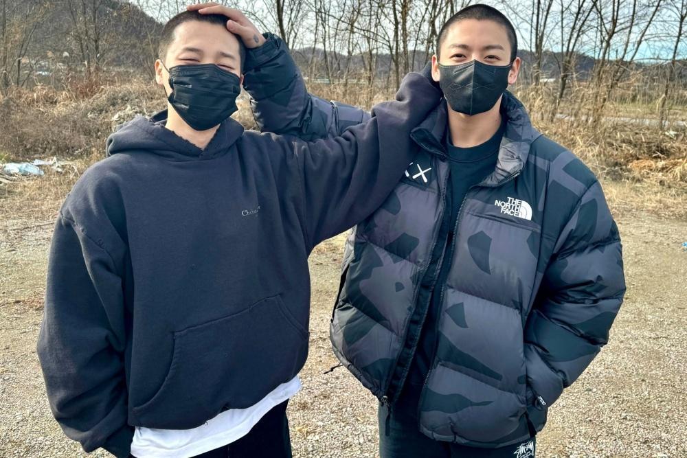 Potret Terbaru Jungkook & Jimin 'BTS' Jalani Wamil, Banjir Komentar!