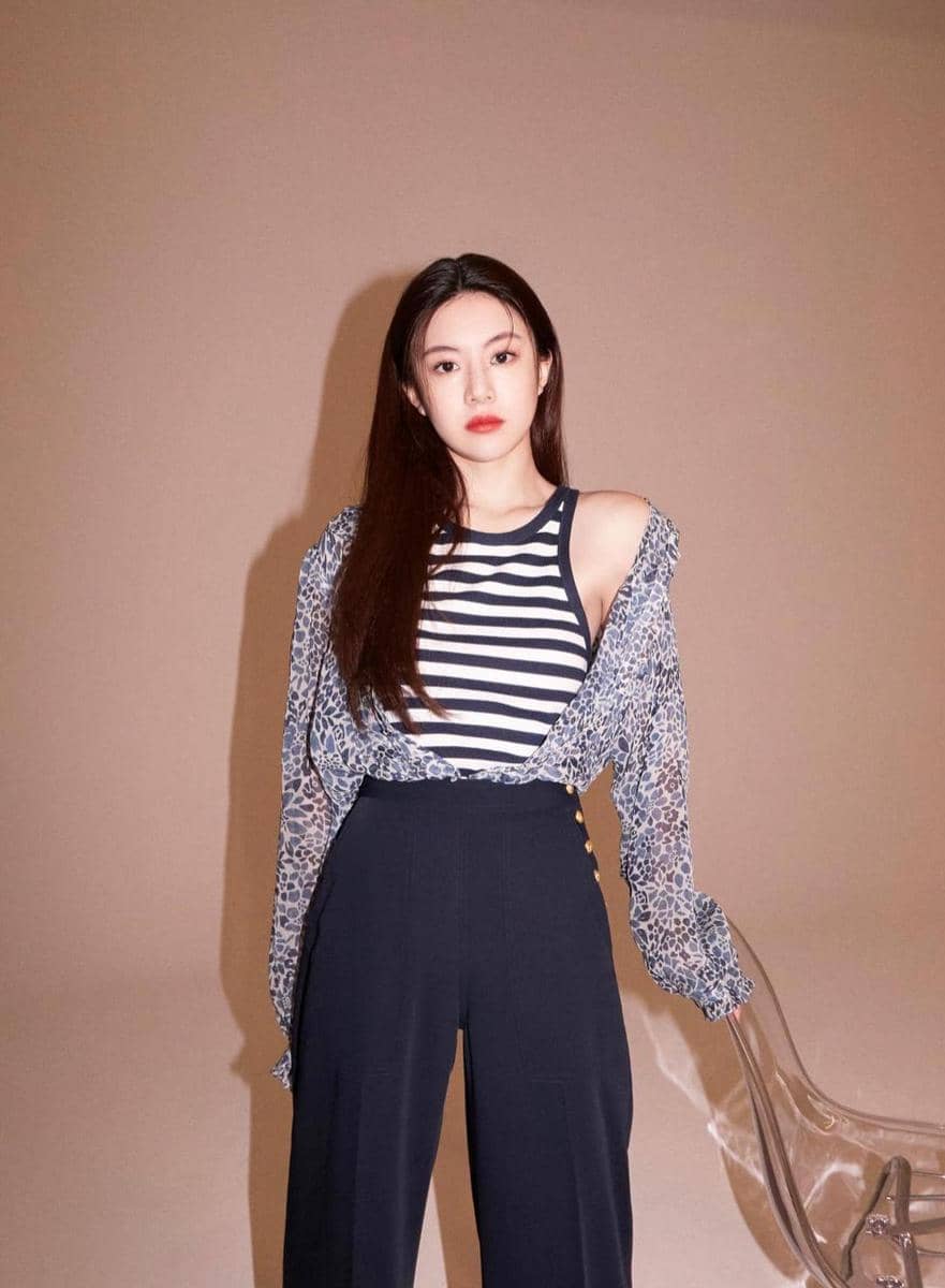 instagram.com/goyounjung