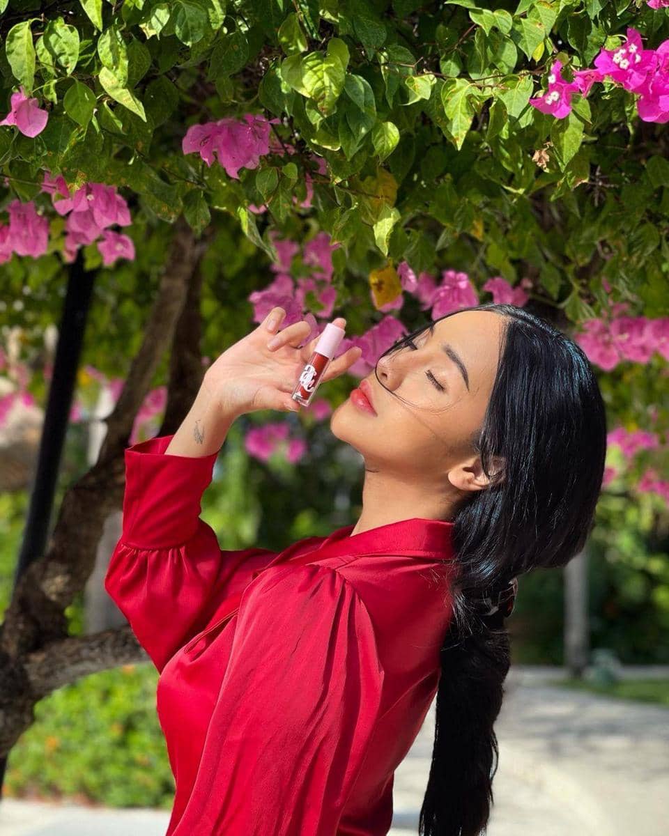 instagram.com/anyageraldine