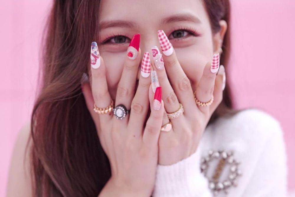kpophit.com/Gaya Nail Art Korean Style