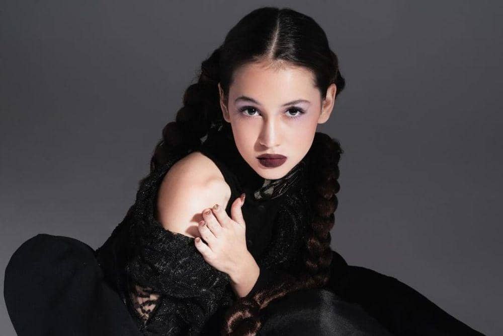 Tiru Gaya Riasan Sandrinna Michelle, Gen-Z dan Kekinian